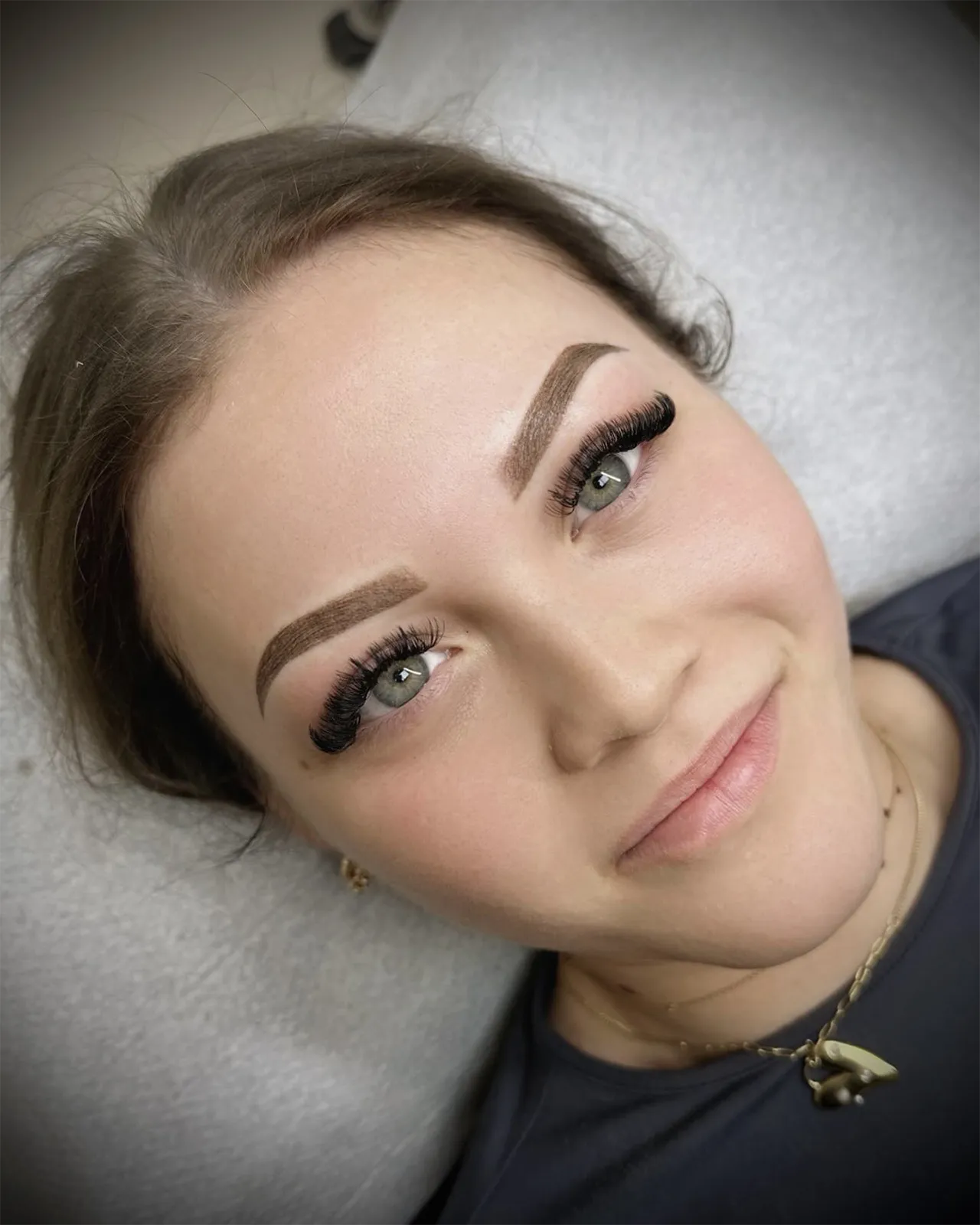 Client’s brows after powder brow session by Tineke Colonna